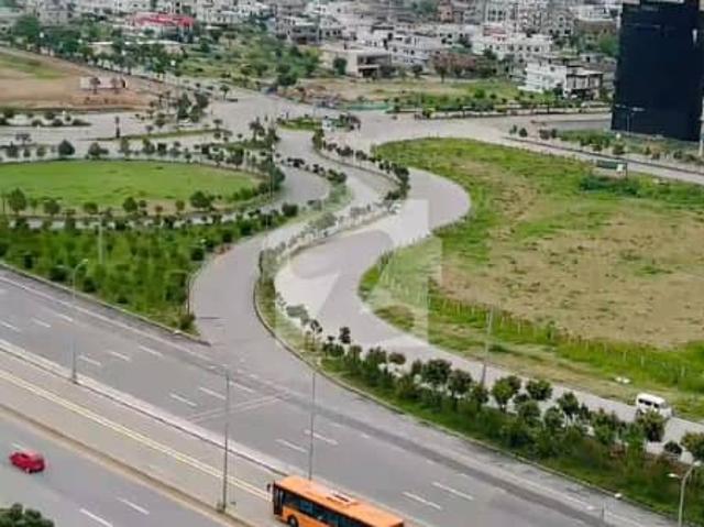 10 Marla Plot Available With Ideal Location Near Mosque, Park, School & Market
