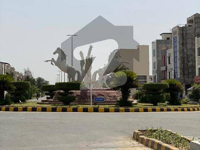 10 Marla Plot available for Sale at investor rate in block FF wide road Citi housing Gujranwala