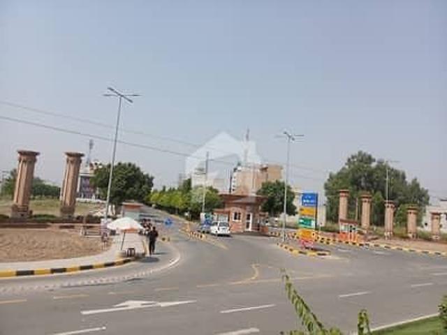 10 Marla Plot Available For Sale In B Block