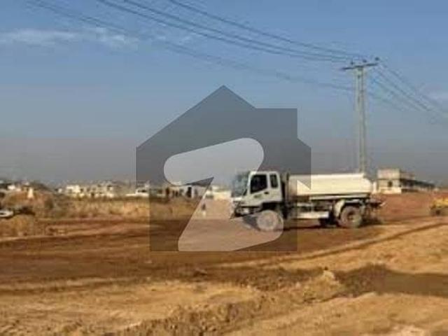 10 Marla Plot Available For Sale In F 14 /1