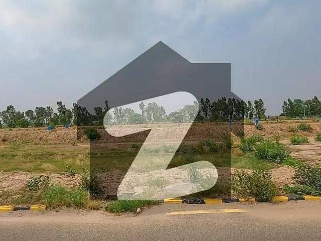 10 Marla Plot Available in M Block 75ft Near 300ft Road