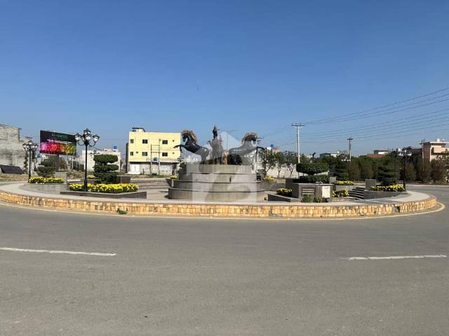 10 marla plot for sale in alhafeez phase 2 prime location main canal road