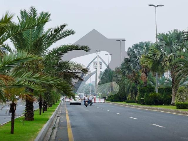 10 marla plot for sale in g3 block with possession utility paid in bahria orchard