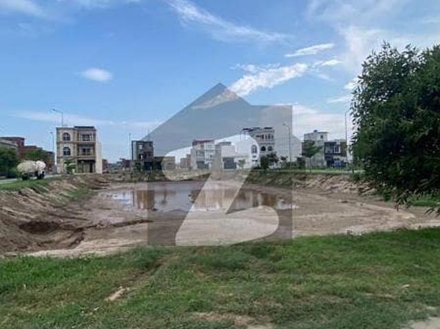 10 Marla Plot For Sale In Park View City Lahore Ideal For Modern Living