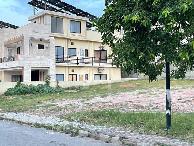10 Marla Plot for Sale Sector A, Street 15 D/1, Bahria Enclave Islamabad