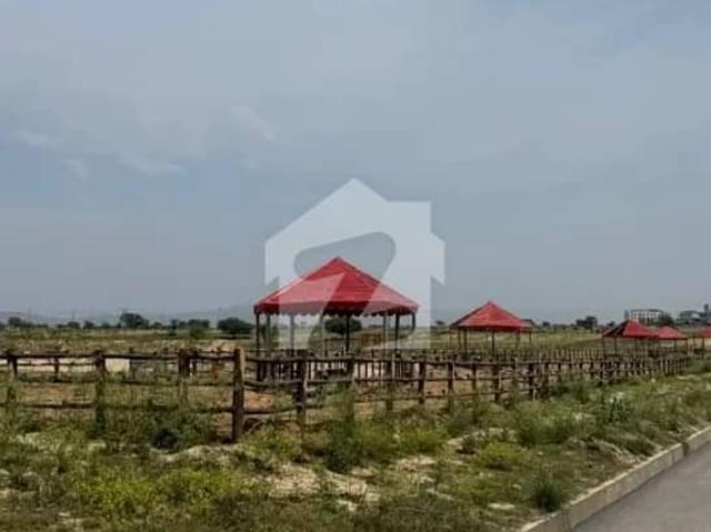 10 Marla Plot For Sale