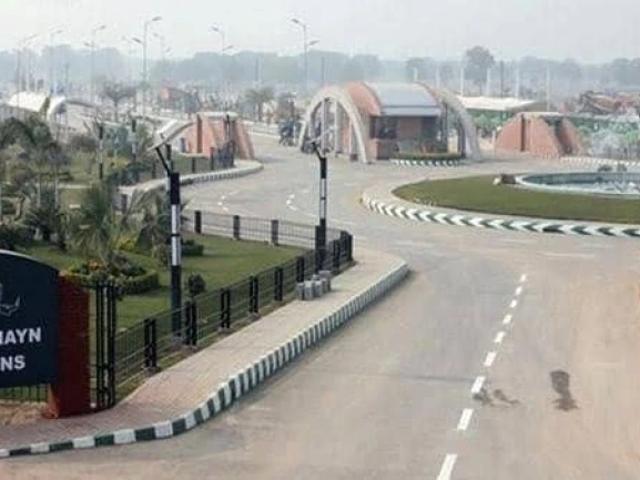 10 Marla plot for sell in H block Lahore Sukh Chayn Gardens ID 88844