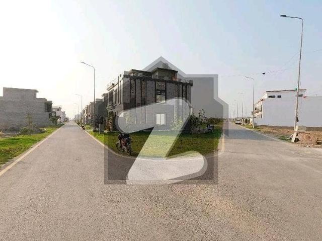 10 Marla Plot Ideal Location For Sale In Jasmine Block Bahria Town Lahore