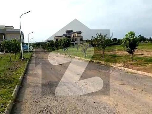 10 Marla Plot In A Block Gulberg Greens