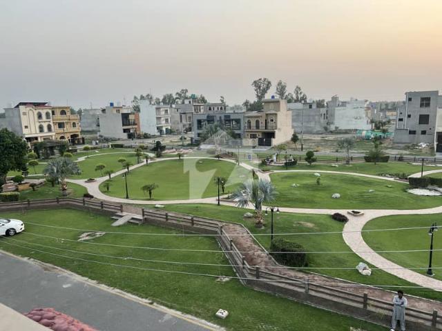 10 Marla Prime Location Plot For Sale In G Block