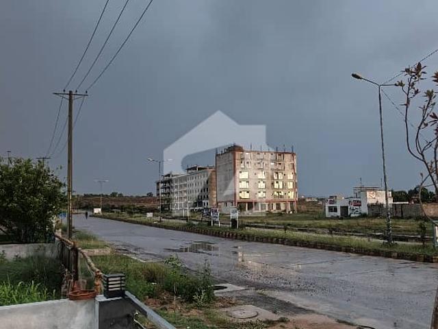 10 Marla Prime Plot For Sale In PECHS M On Bank Lease
