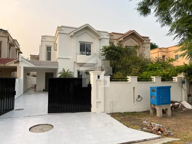 10 Marla Renovate With Gas & Near To Park House For Rent In Lake City