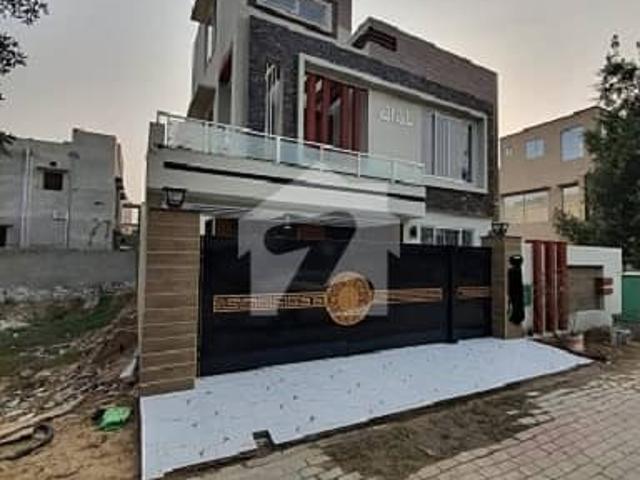 10 Marla Residential House For Sale In Talha Block, Nearby Commercial Market, School, Mosuqe and Health Care Canter