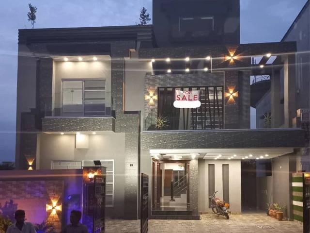 10 Marla Residential House For Sale In Talha Block Sector E Bahria town Lahore Bahria Town ID 90734
