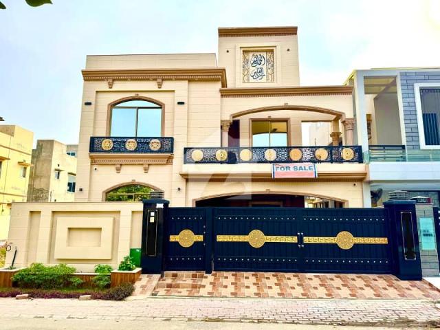 10 Marla Residential House For Sale In Ghaznvi Block, Nearby Commercial Market, School, Mosque and Health Care Canter