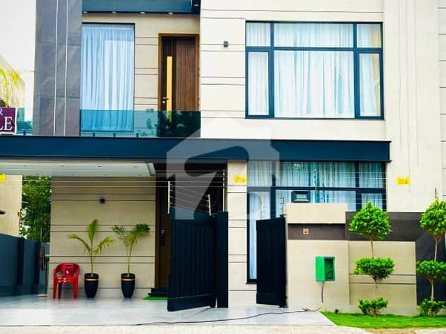 10 Marla Residential House For Sale In Hussain Block, Nearby Commercial Market, School, Mosuqe and Health Care Canter