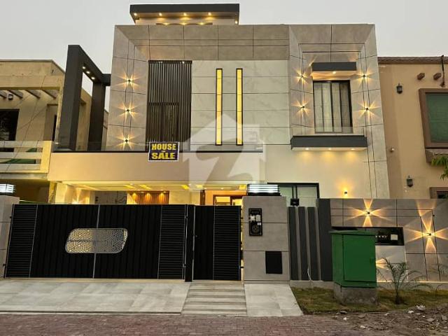 10 Marla Residential House For Sale in Jasmine Block, Nearby Commercial Market, School, Mosque and Health Care Canter