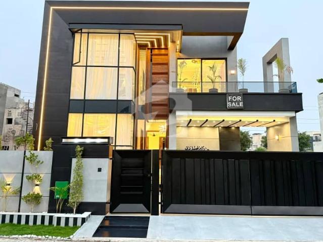10 Marla Residential House For Sale In Jasmine Block, Nearby Commercial Market, School, Mosuqe And Health Care Canter