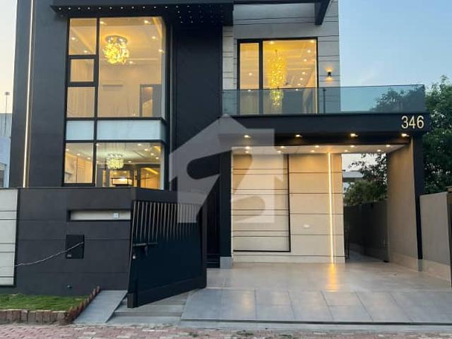 10 Marla Residential House For Sale In Quaid Block, Nearby Commercial Market, School, Mosuqe and Health Care Canter