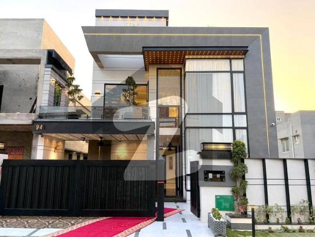10 Marla Residential House For Sale In Sector C Jasmine Block, Nearby Commercial Market, School, Mosque and Health Care Canter