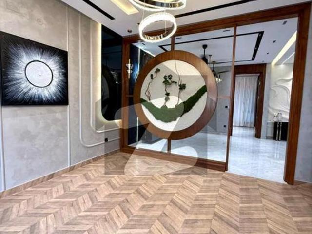 10 Marla Residential House For Rent In Sector C, Nearby Commercial Market, School, Mosque And Health Care Canter Bahria Town Sector C
