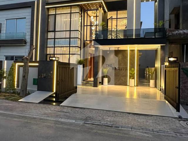 10 Marla Residential House For Rent In Sector C, Nearby Commercial Market, School, Mosque And Health Care Canter