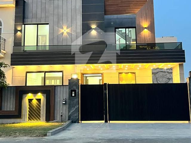 10 Marla Residential House For Rent In Sector E, Nearby Commercial Market, School, Mosque And Health Care Canter