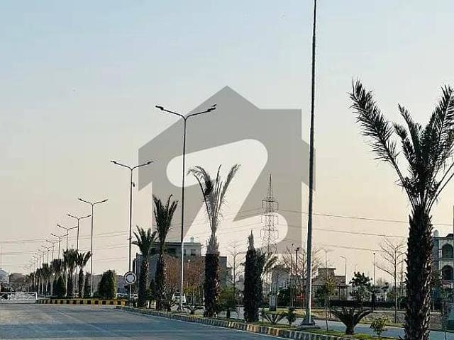 10 Marla Residential Plot At Hot Location In Park View City Lahore