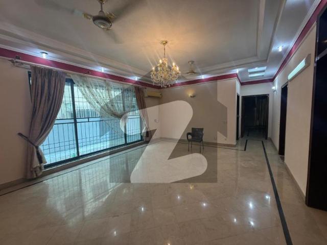 10 marla slighlty used as like new house for sale dha phase 7 hot location chpeast offer ideal deal dha phase 7