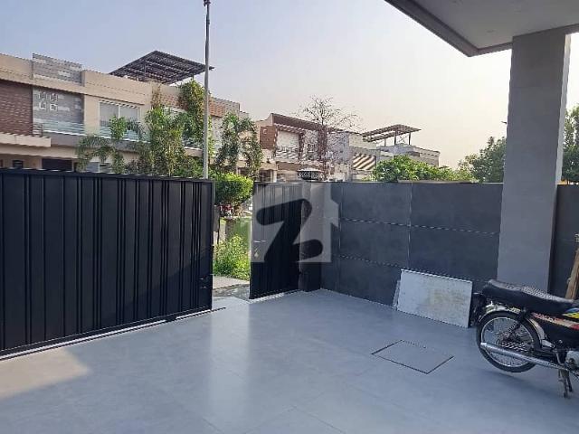 10 Marla Spacious House Available In DHA Phase 7 For Sale