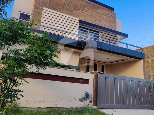 10 Marla Spacious House For Rent