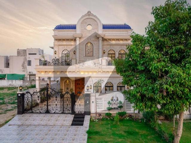 10 Marla Spanish Luxury Design House For Sale