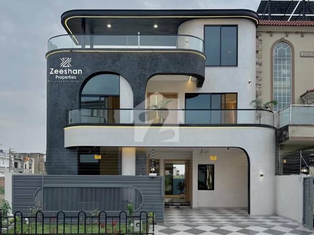 10 Marla Swimming Pool & Stylish Designer House For Sale In Multi Gardens B 17 Islamabad