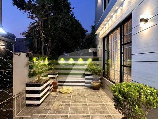 10 Marla Stylish Modern Design House For Sale With Gas Meter Bahria Town Gulbahar Block