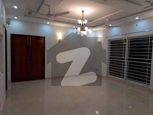 1 Kanal Stylish Design Modern Upper Portion For Rent In DHA Phase 8 Ex Air Avenue