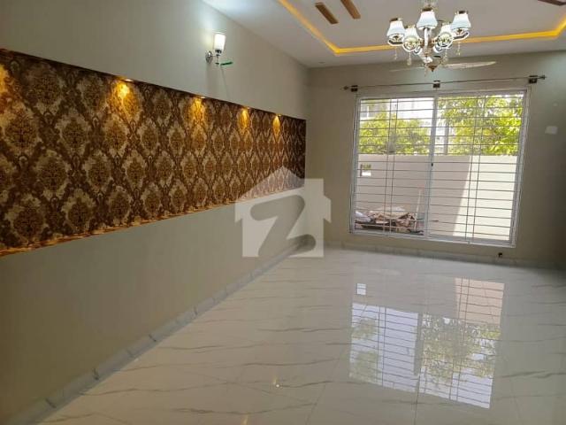 10 Marla Sun Face Brand New House