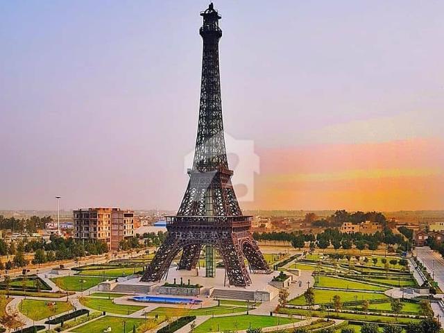 10 marla super hot location plot for sale in talha block
