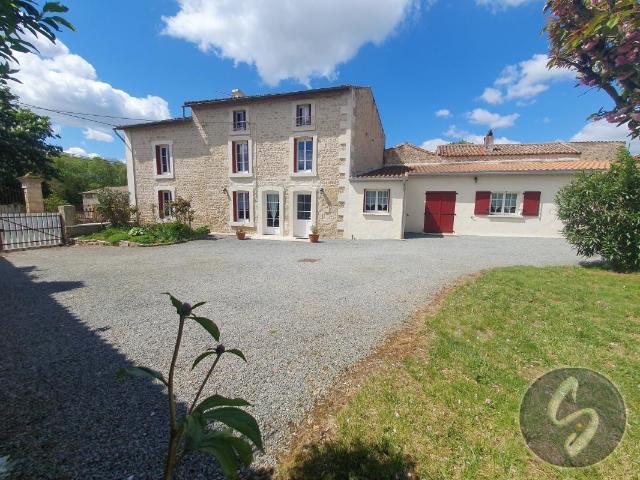 10 Minutes de La Creche 4 Chambres 169m² Romans