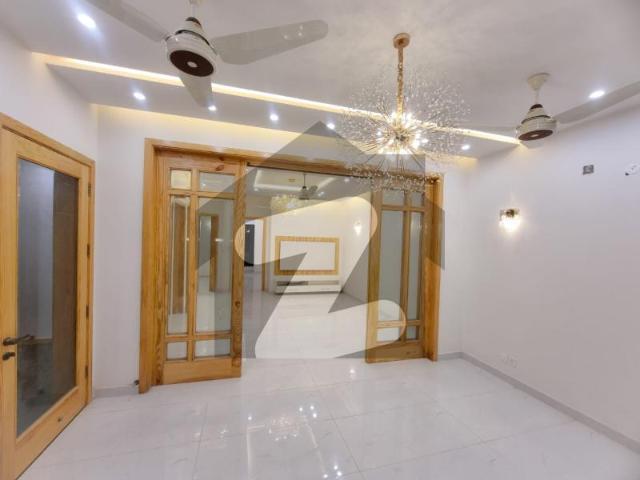 10 Modern House For Sale In Johar Block Bahria Town Lahore Bahria Town Sector F