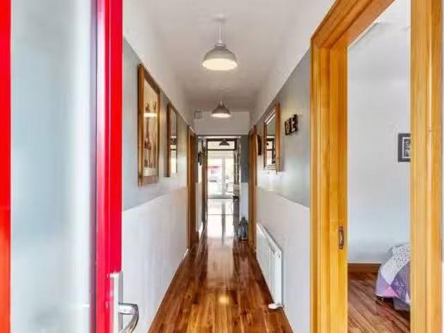 10 Mountainview Cottages, Porterstown Road, Castleknock, Dubli.