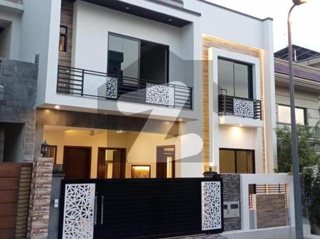 10 mrla designer Luxury House for sale Bahria Greens Overseas Enclave