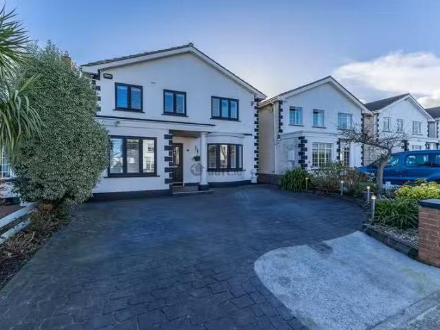 10 Muldowney Court, Malahide, Co. Dublin is for rent