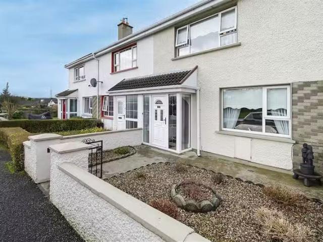 10 Oatfield Terrace, Letterkenny, Donegal, F92 HRT0