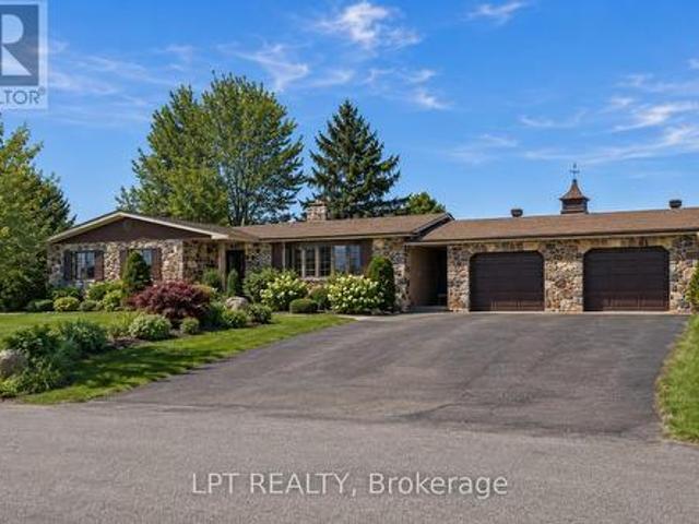 10 Orchard Street, Hawkesbury, ON, K6A 2V7 house for sale | Listing ID X13557 | Royal LePage