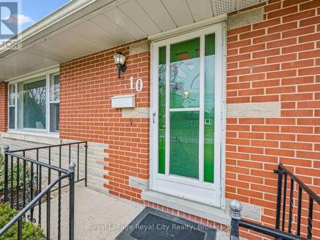 10 Paul Avenue, Guelph General Hospital, ON, N1E 1S2 house for sale | Listing ID X13531 | Royal LePage