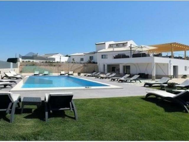 10 quarto, Albufeira Algarve 100672888