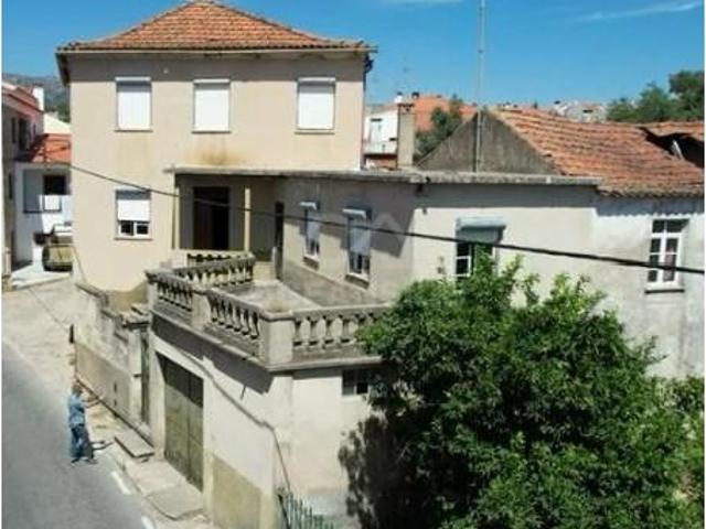 10 quarto, Fundão Fundão 88040964