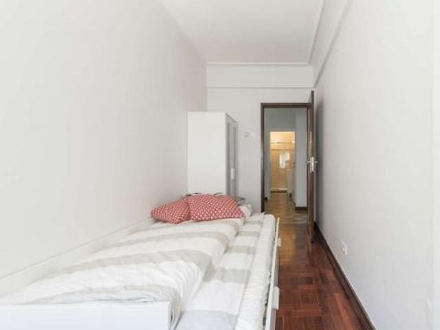 10 quarto, Lisbon Lisbon 1000 113 80986340