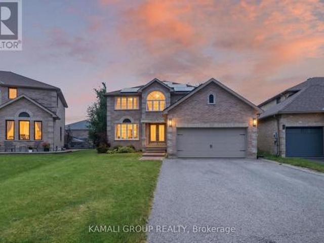 10 Rebecca Court, Barrie, ON, L4N 0V5 house for sale | Listing ID S13568 | Royal LePage