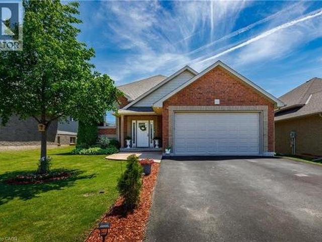 10 Redbud Crescent, Simcoe, ON, N3Y 0B7 house for sale | Listing ID 40833 | Royal LePage
